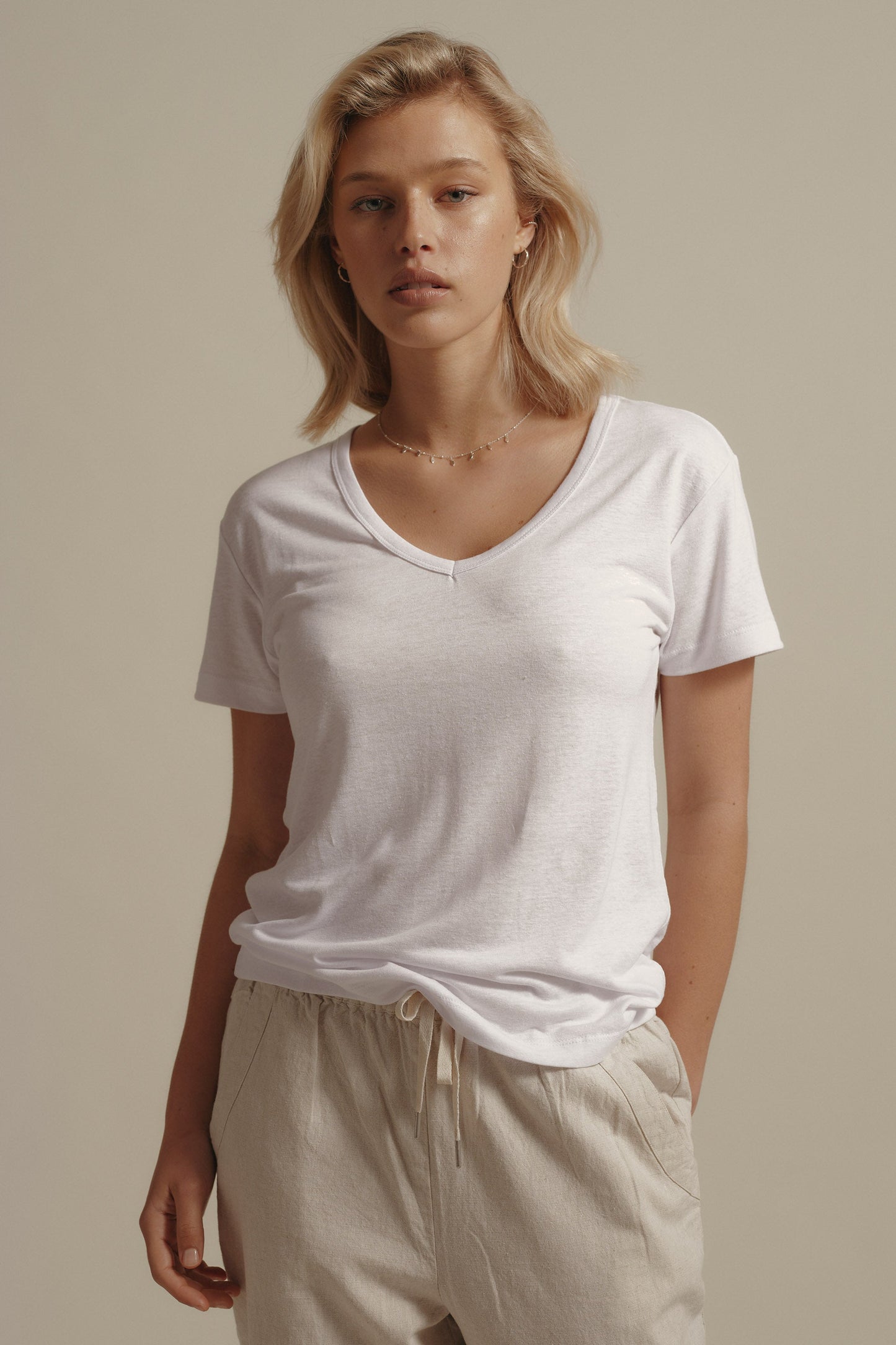 Esther Hemp Blend V Neck Tee
