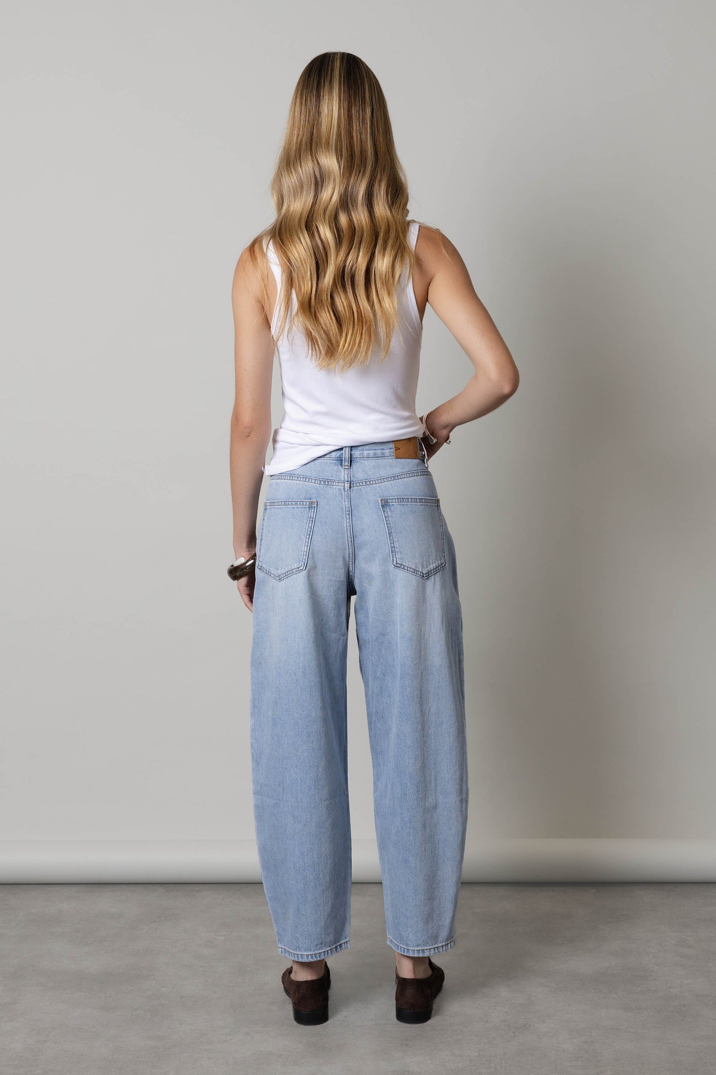 Montreal Barrel Leg Jeans