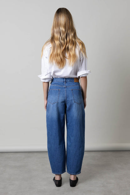 Montreal Barrel Leg Jeans