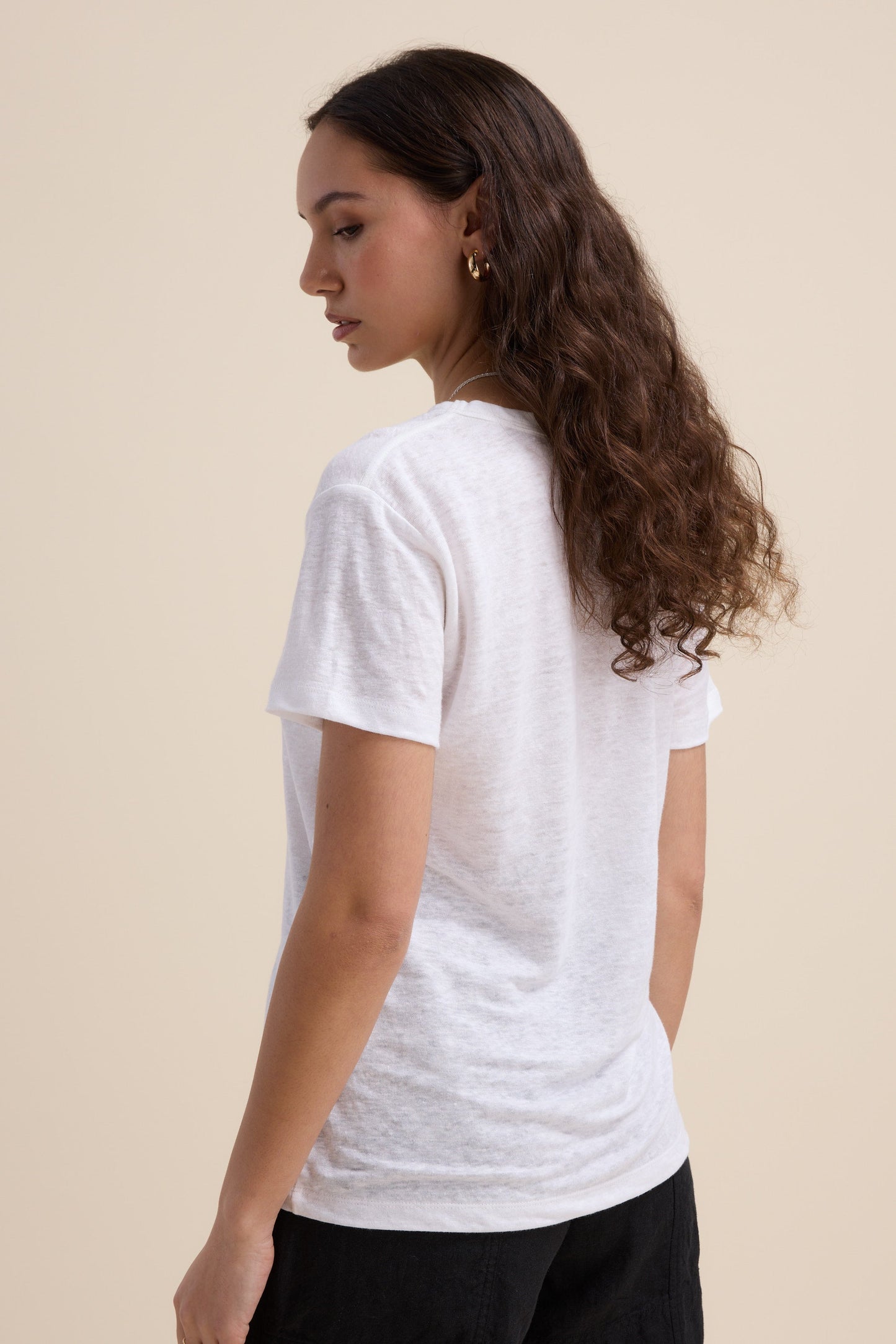 Elementary Linen V Neck Tee