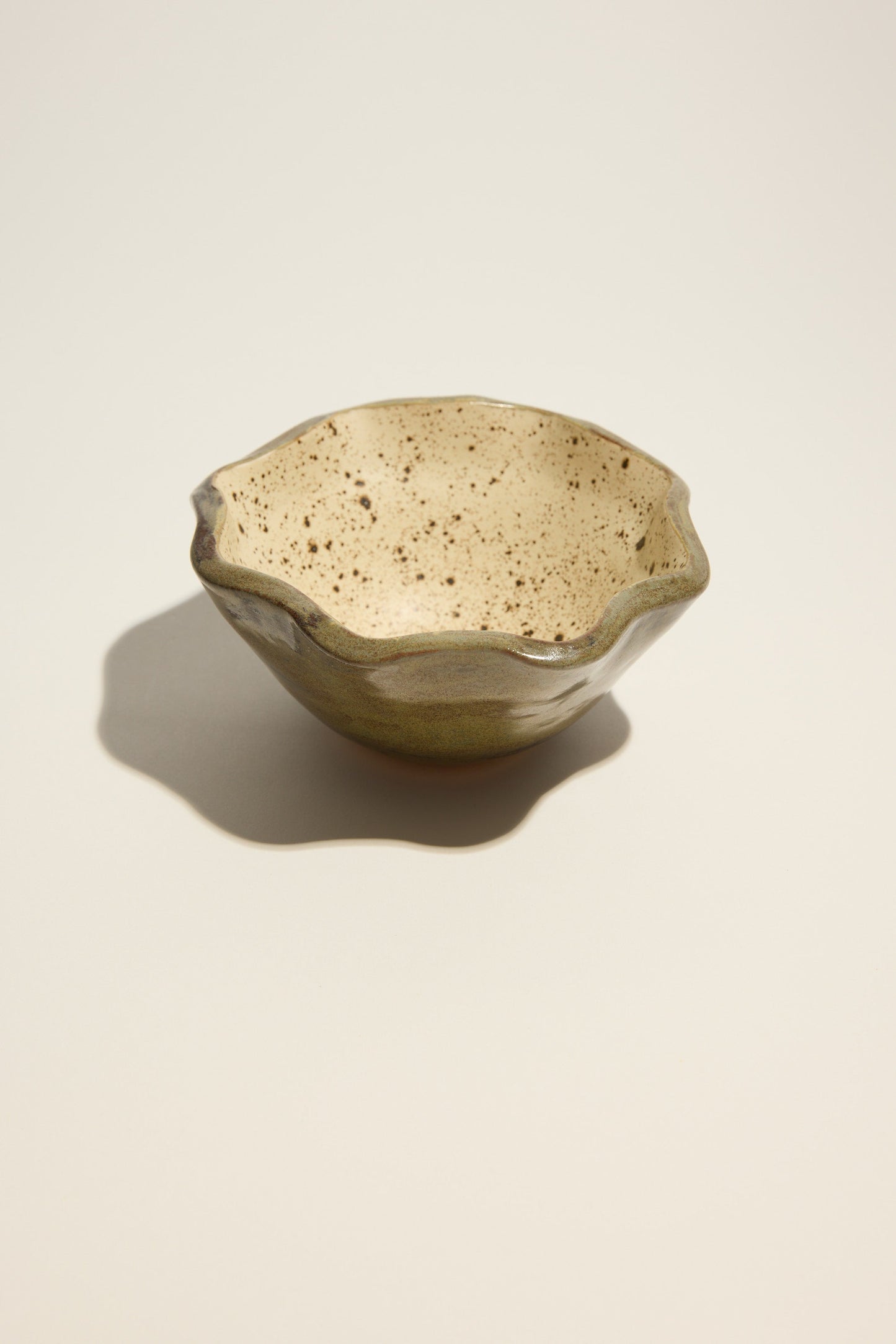 Magnolia Lane Ruffled Condiment Bowl