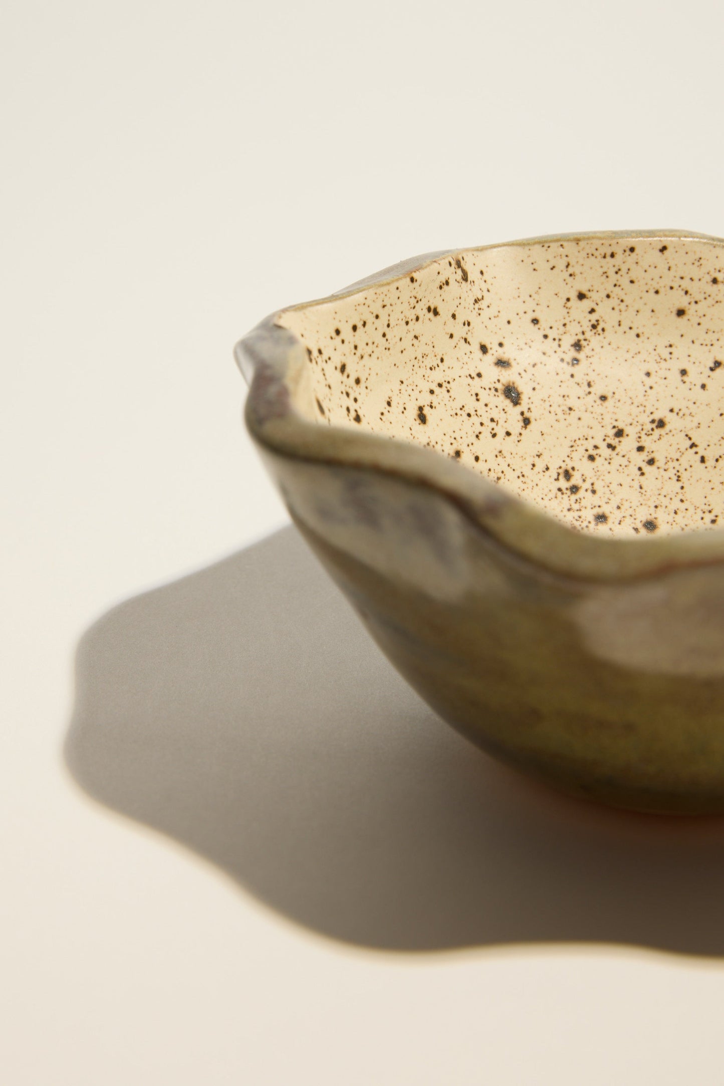 Magnolia Lane Ruffled Condiment Bowl