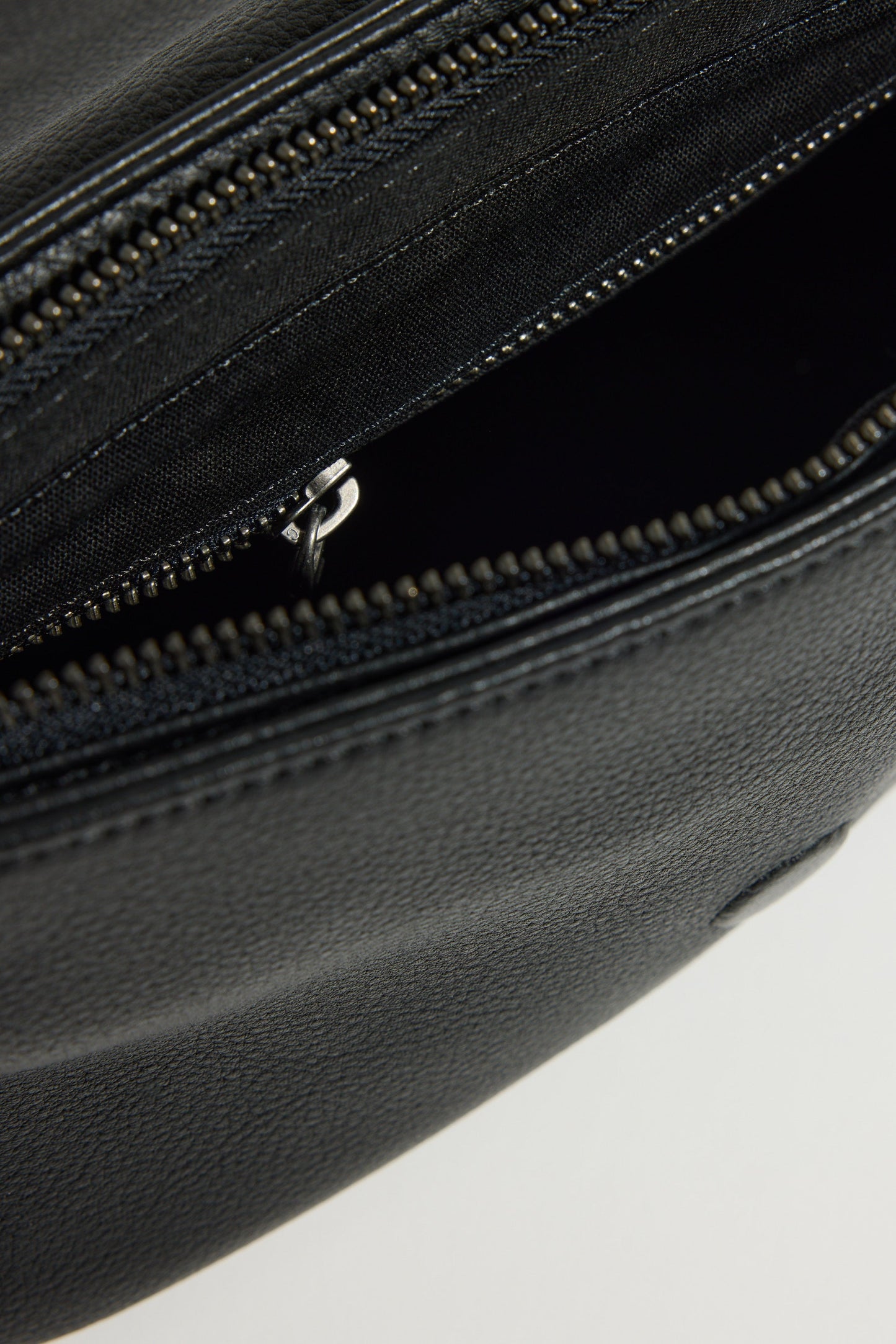 Suno The Amara Bag