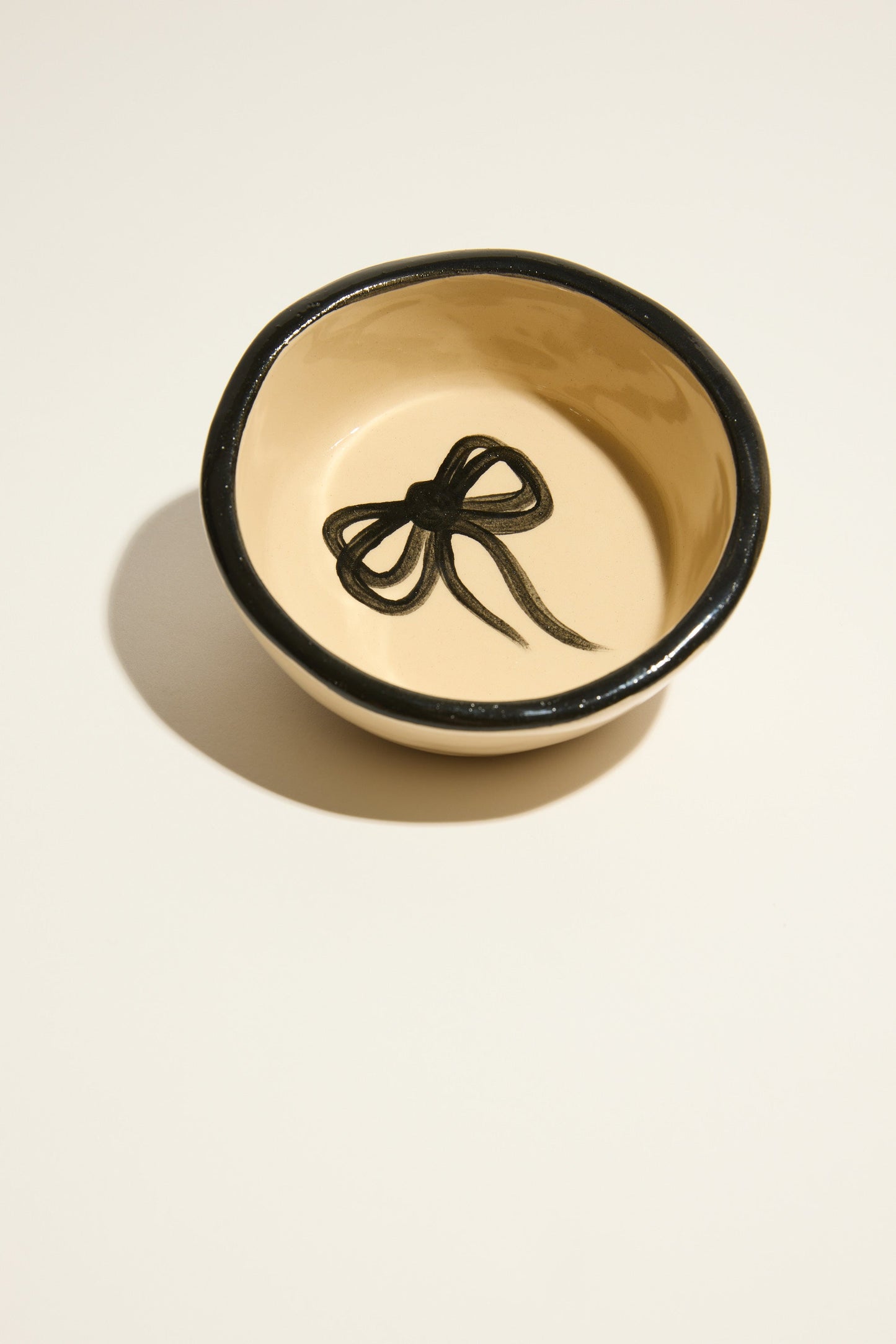Magnolia Lane Bow Dish
