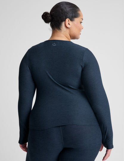 Featherweight Classic Crew Pullover